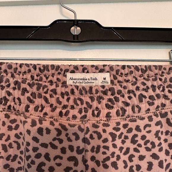 Abercrombie & Fitch Pink Cheetah Sweatsuit (Size S+M) - Picture 4 of 9